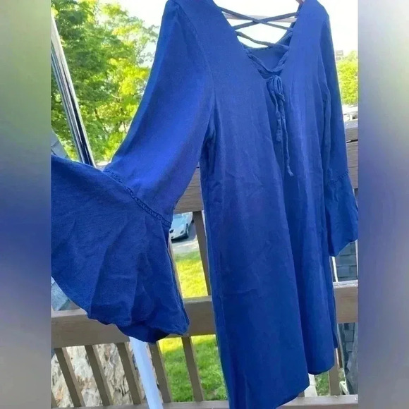 Charming Charlie S Navy blue flowy dress‎ ruffled sleeves crisscross back - Picture 1 of 9